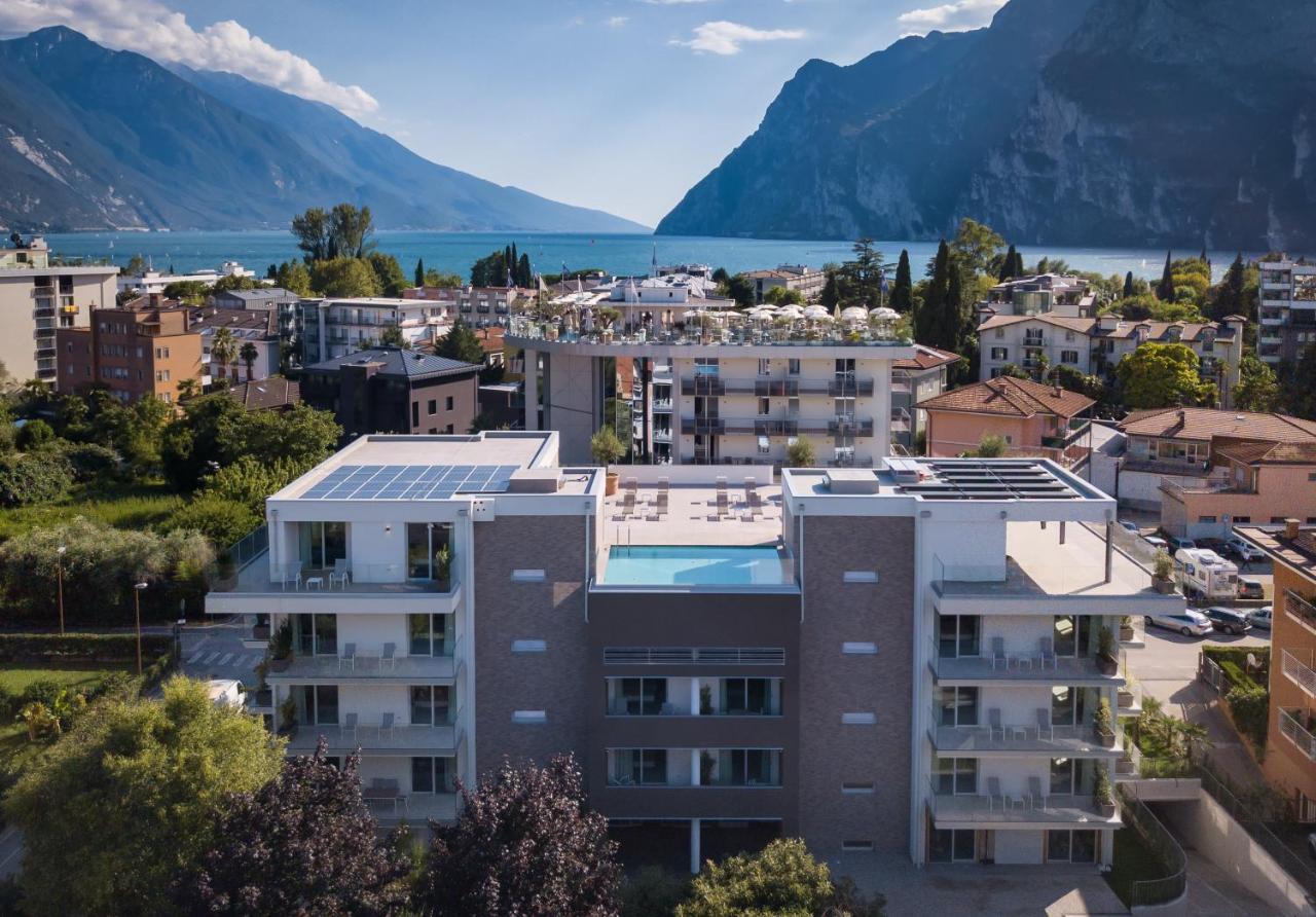 Aris Apartments & Sky Pool - Tonelli Hotels - Adult Friendly Riva del Garda Luaran gambar