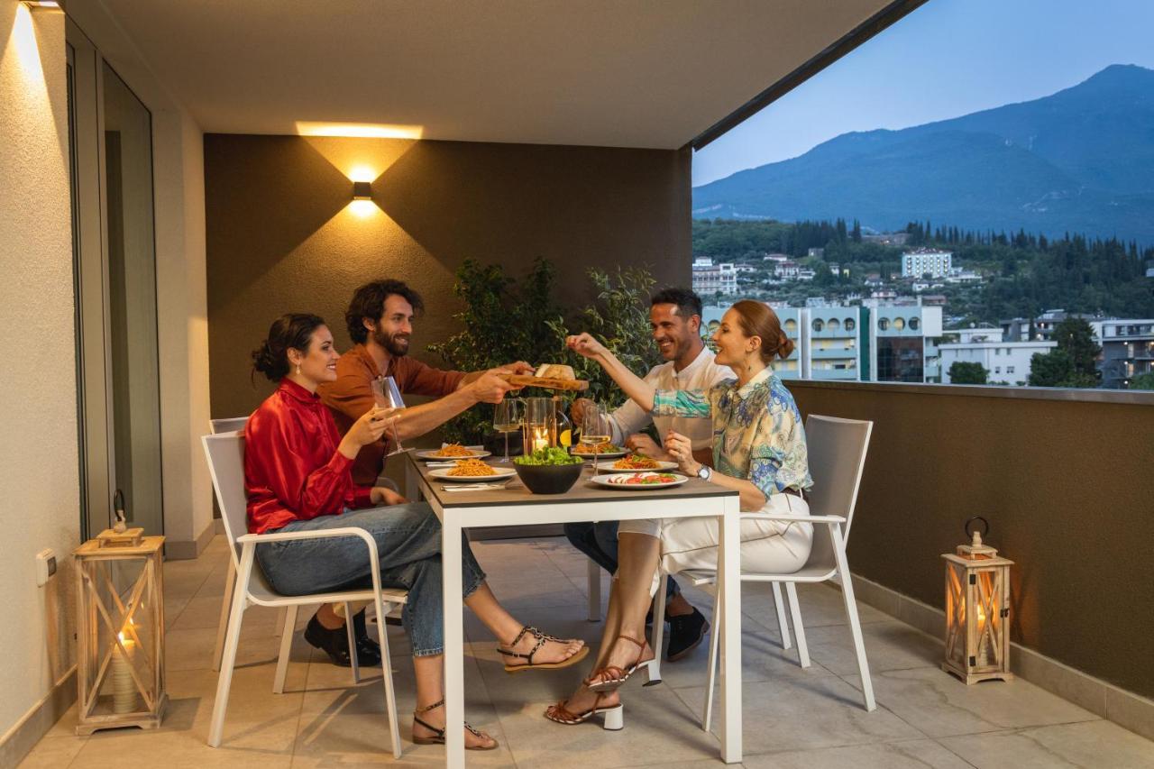 Aris Apartments & Sky Pool - Tonelli Hotels - Adult Friendly Riva del Garda Luaran gambar