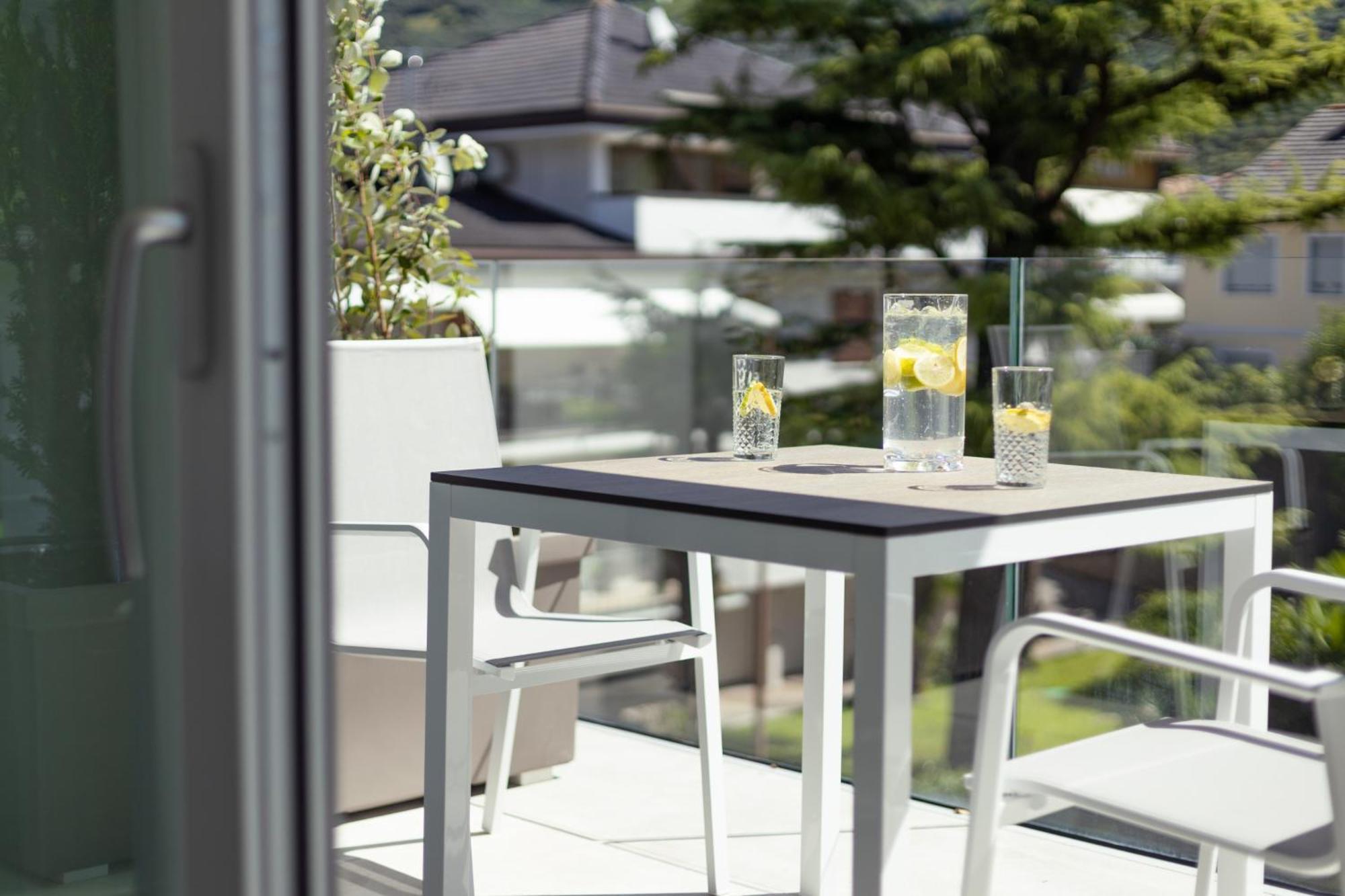 Aris Apartments & Sky Pool - Tonelli Hotels - Adult Friendly Riva del Garda Luaran gambar