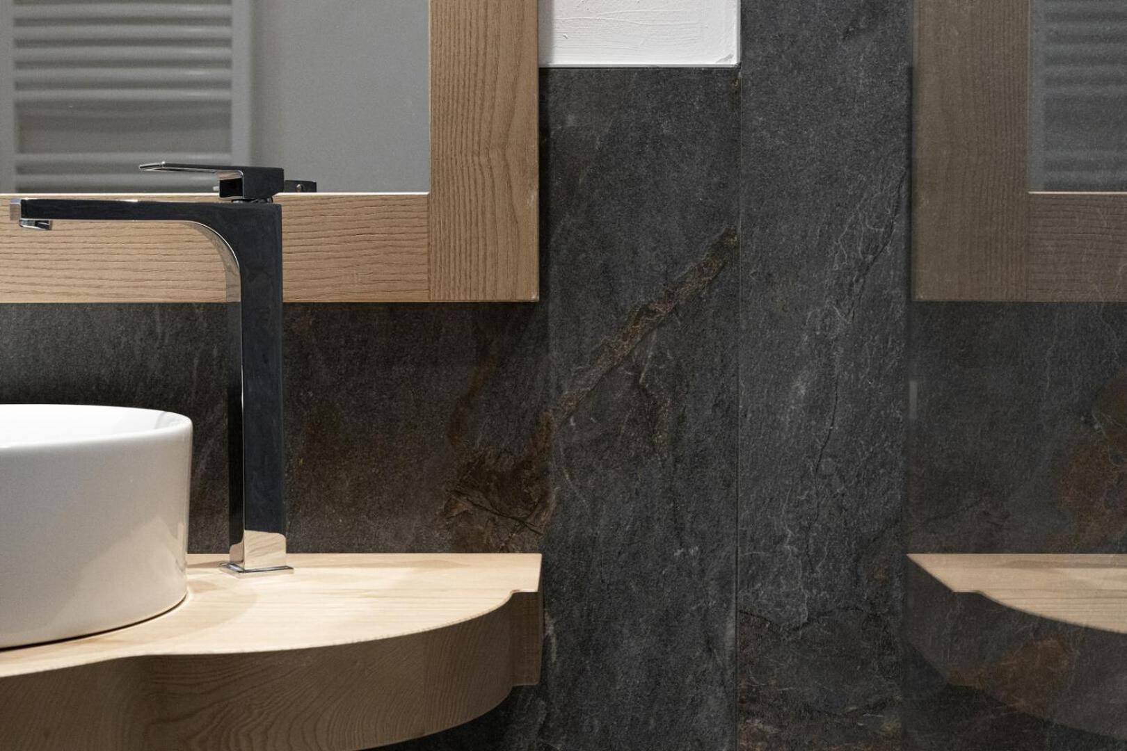 Aris Apartments & Sky Pool - Tonelli Hotels - Adult Friendly Riva del Garda Luaran gambar